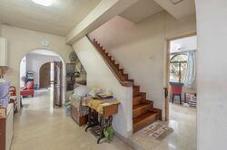 Sennett Estate (D13), Terrace #458446501